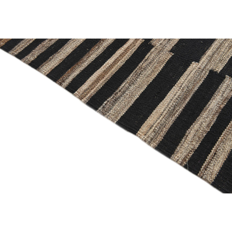 Tapis brun 5x8