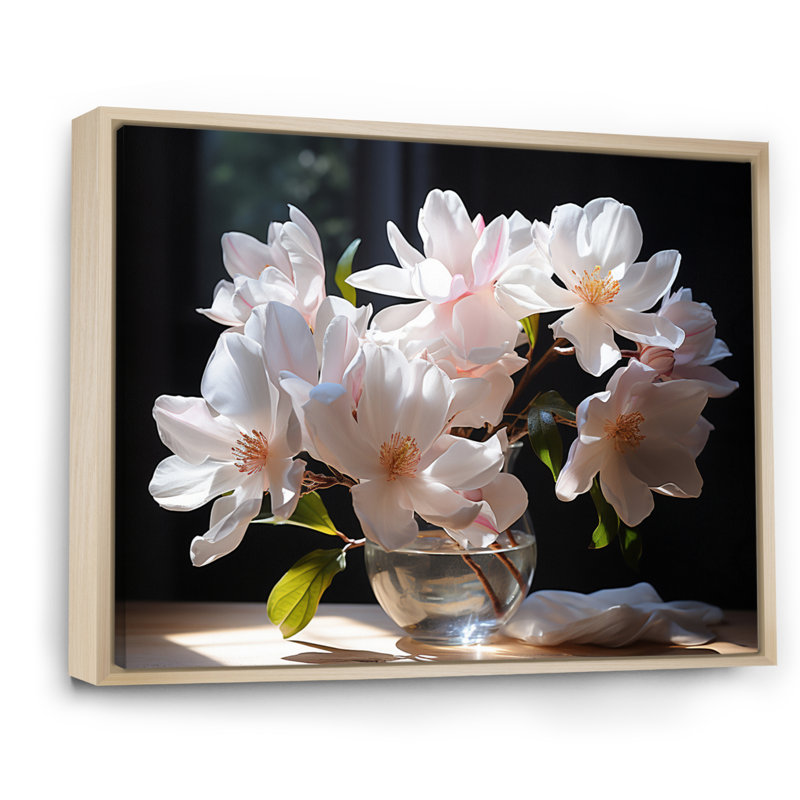 Champ de magnolia blanc et jaune II sur toile, Cadre naturel flottant, H 16 po x l 32 po x P 1 po