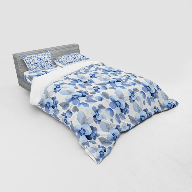 Traditional Polyester Floral Duvet Cover, Queen Duvet Cover + 3 Additional Pieces