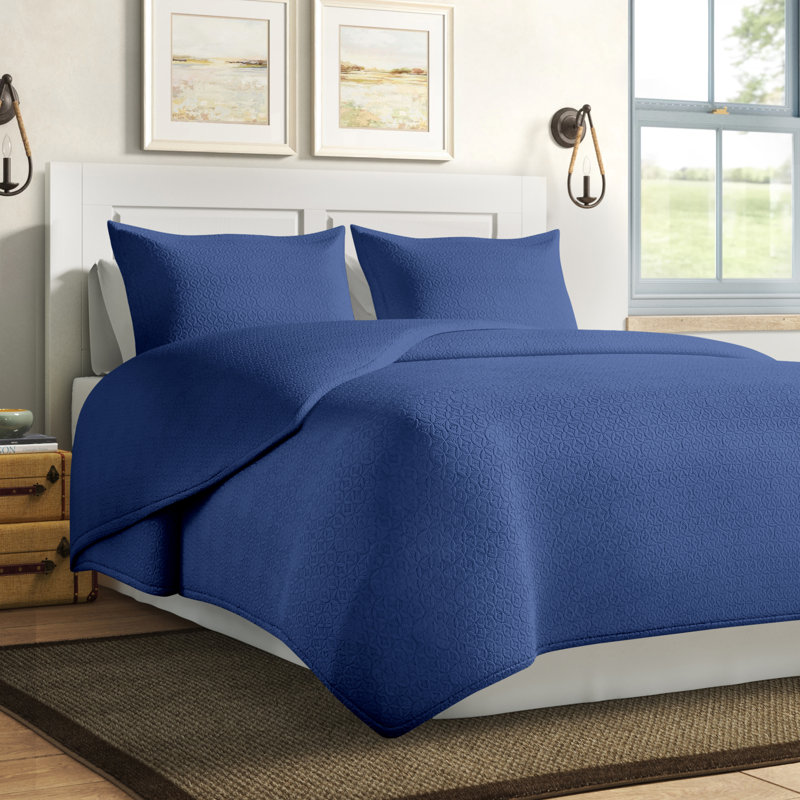 Bladwell Reversible Quilt Set, King Quilt + 2 Shams, Indigo