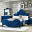 Grand lit bleu de luxe