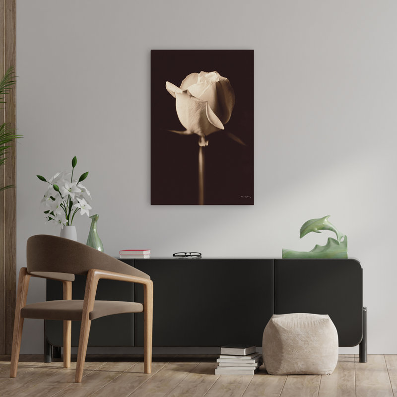 Rose moderne et contemporaine, H 36 po x l 24 po
