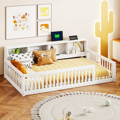 Lit en bois avec armoires de rangement et ports USB