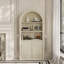 Armoire en arc avec tablettes ouvertes