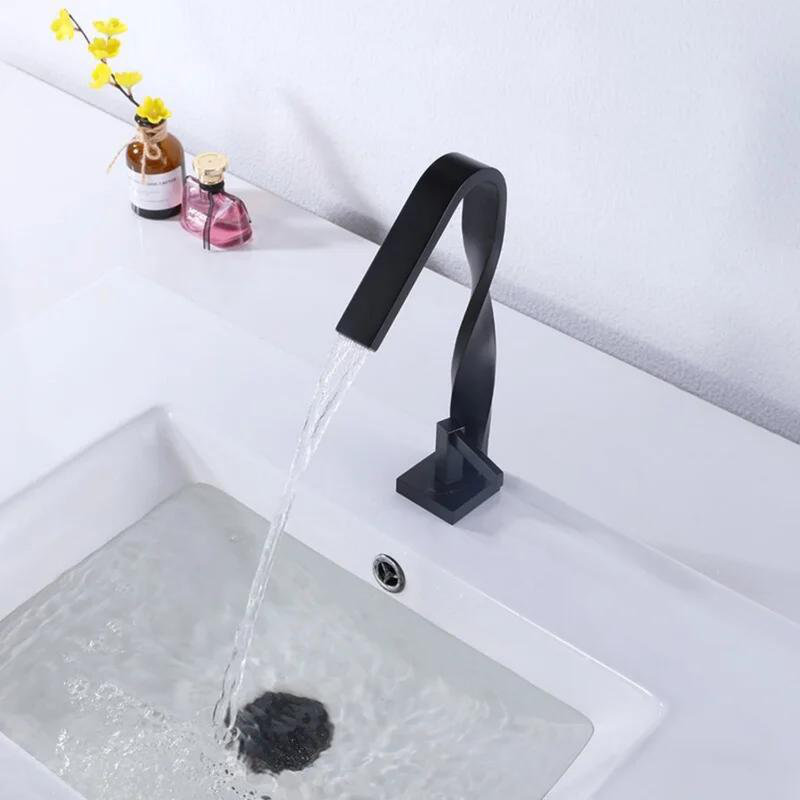 Single-Hole Single-handle Bathroom Faucet, Brushed Gold
