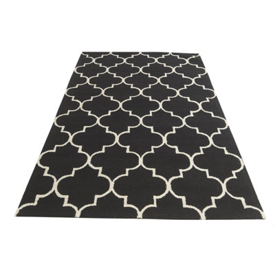 Navin Black Rug