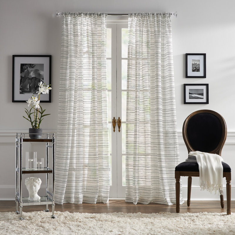 Paire de rideaux transparents Thea Boucle, L 50 po x L 95 po