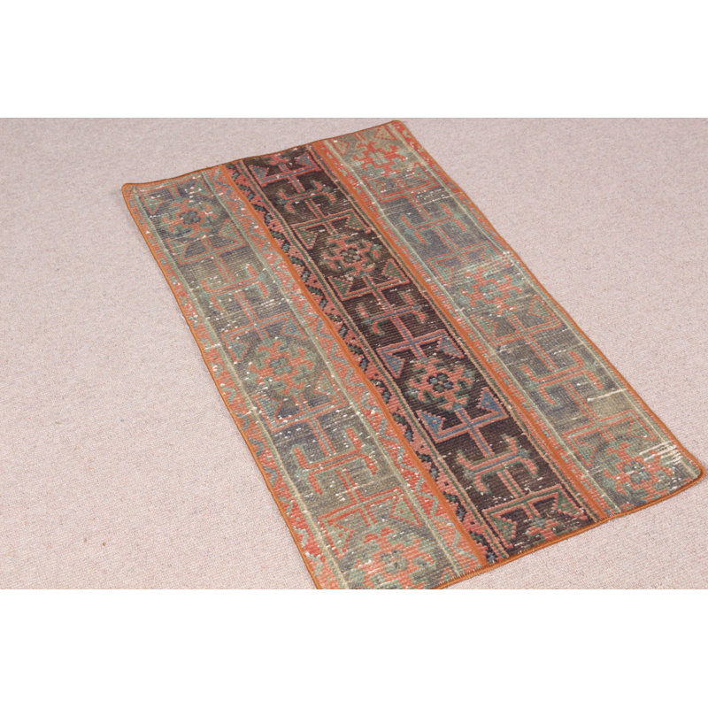 Charmant petit tapis turc Oushak rétro de couleur brune pour la décoration du vestibule et du tapis d'entrée