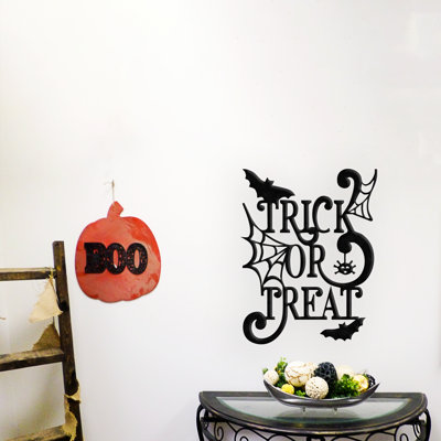 Trick Or Treat Wall Décor