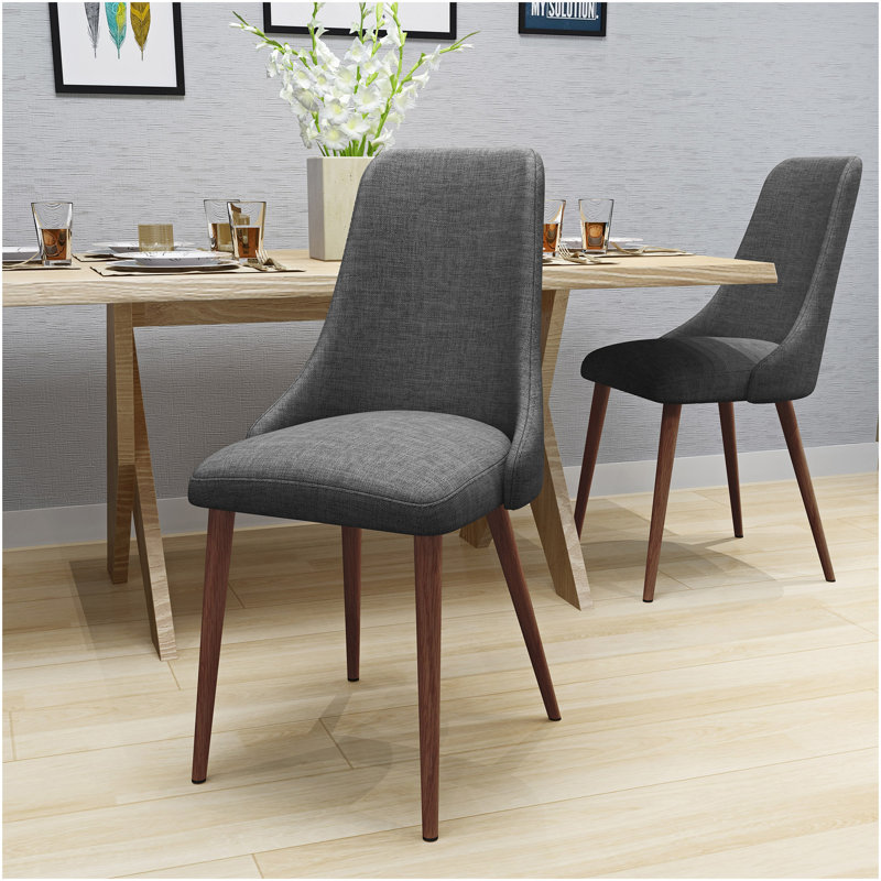 Chaise de salle à manger