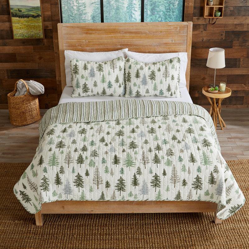 Rustic Lodge Trees Microfiber Reversible Quilt Set With Shams, Full / Queen Quilt + 2 Standard Shams