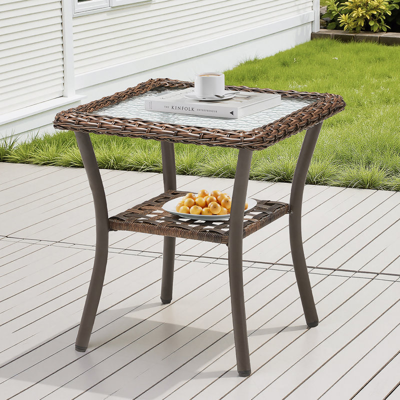 Table d'appoint carrée en rotin 20 x 20 x 20 po pour l'extérieur