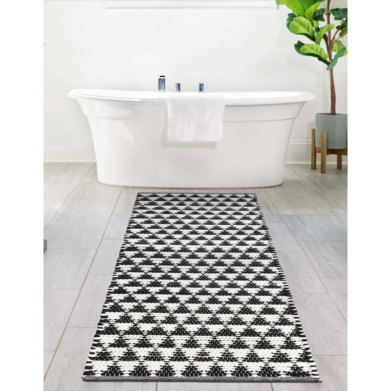 Delannie Geometric Indoor Rug, Runner 2'2" x 6'1"