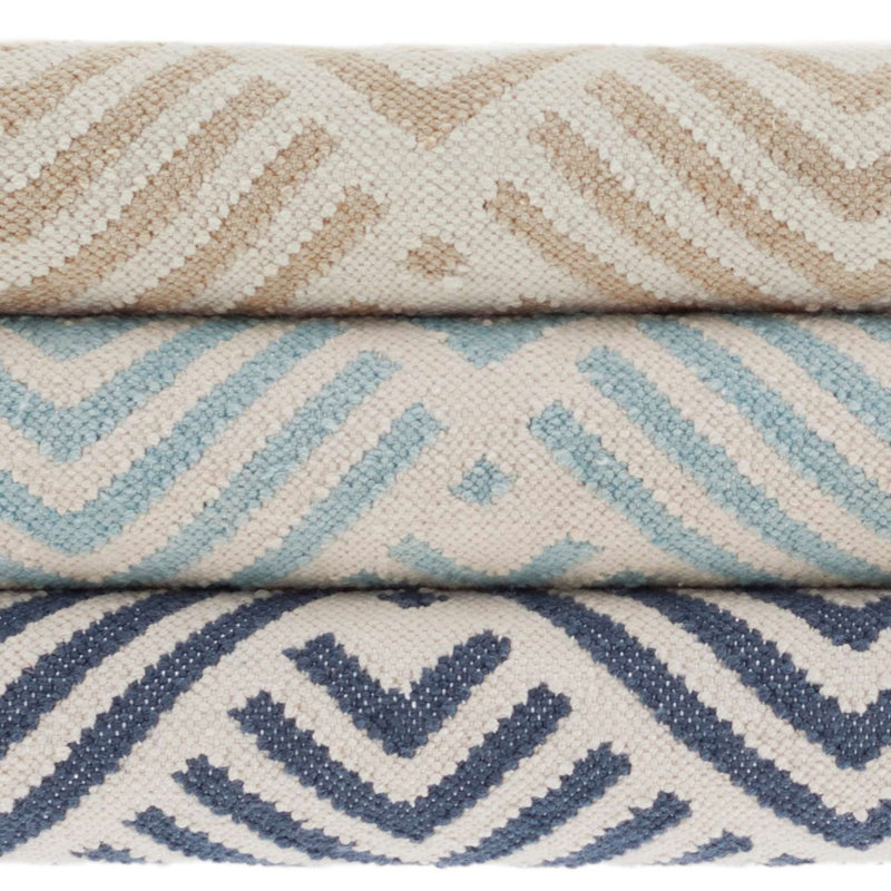 Cleo Navy Handwoven Indoor/Outdoor Rug, Rectangle 5' x 8'