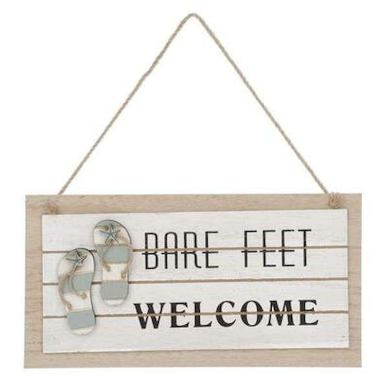 Pieds nus suspendus de bienvenue