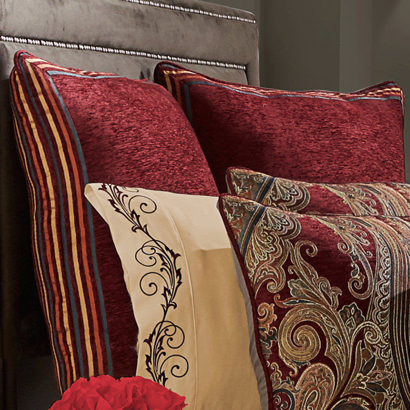 Taie décorative grenat