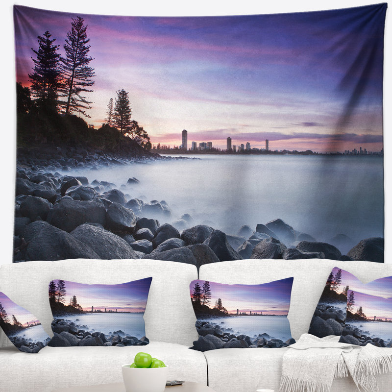 Paysage marin, pointe de Burleigh, tapisserie bleue, H 32 po x l 39 po