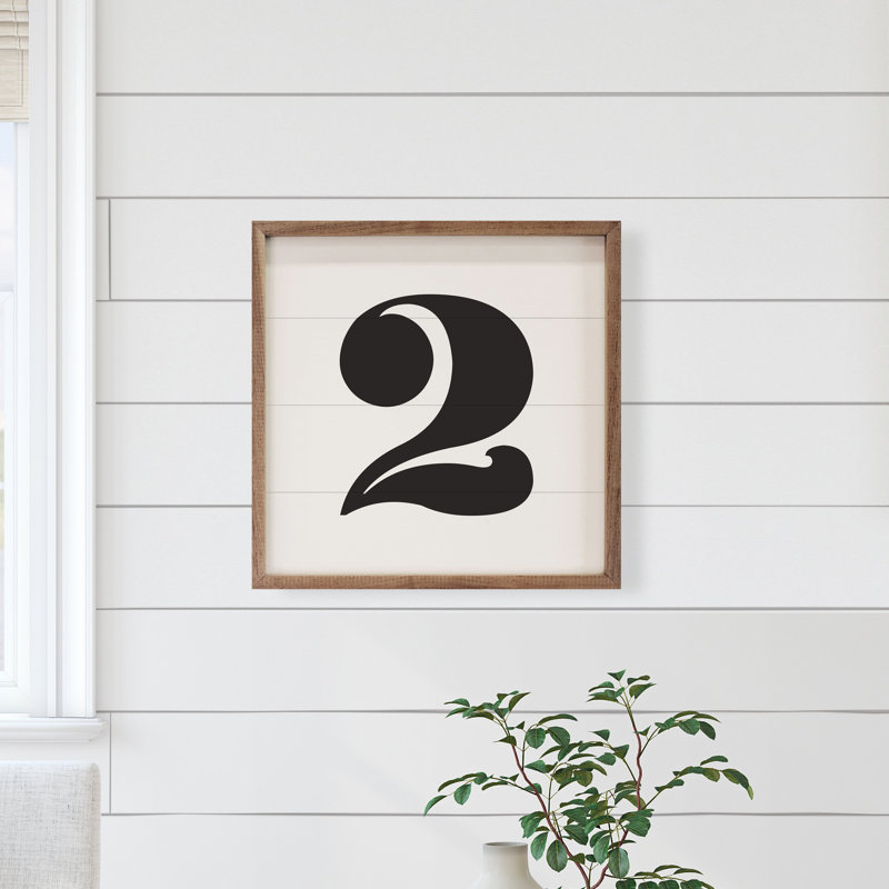 Carré classique numéro deux blanc