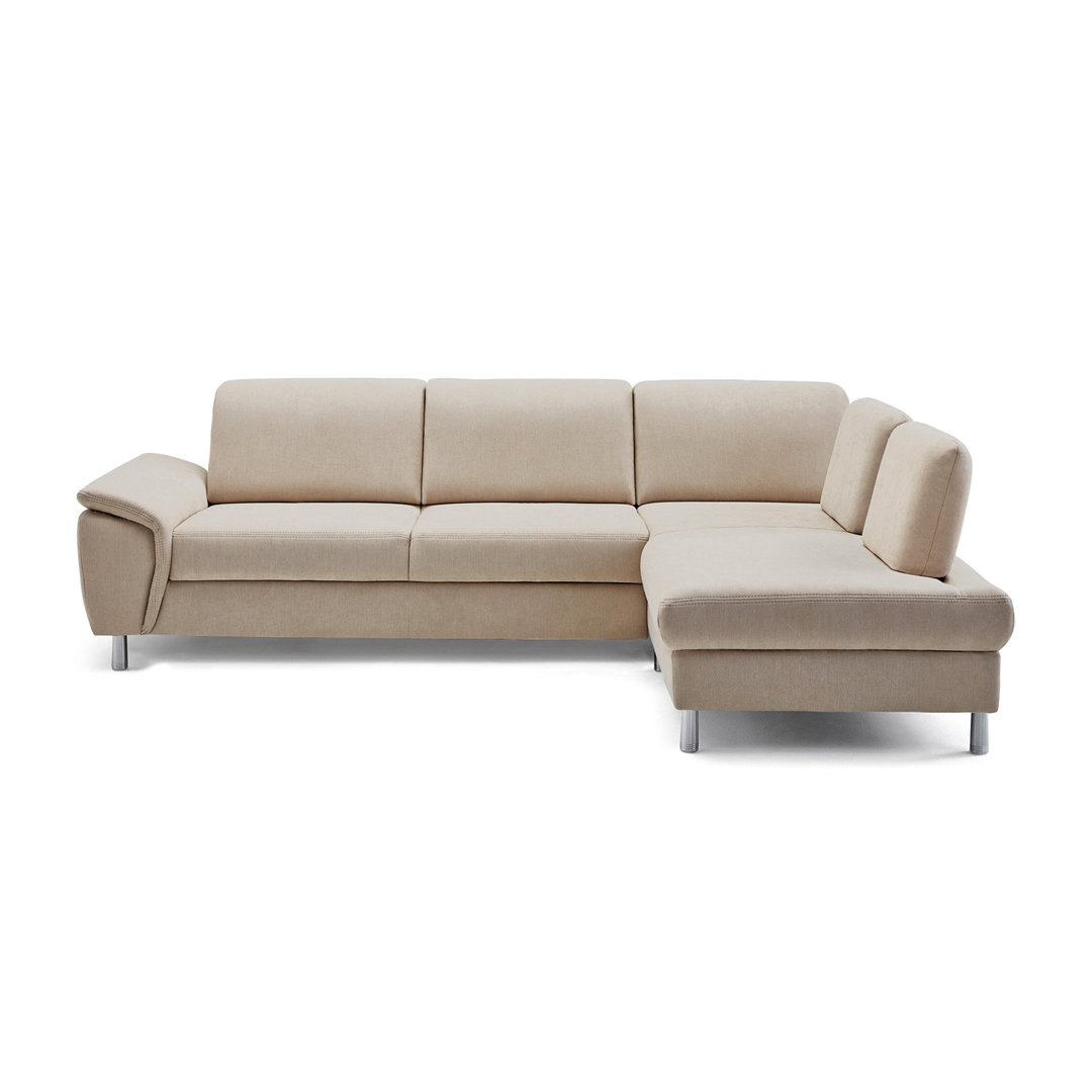 Gepolstertes Sofa und Recamiere