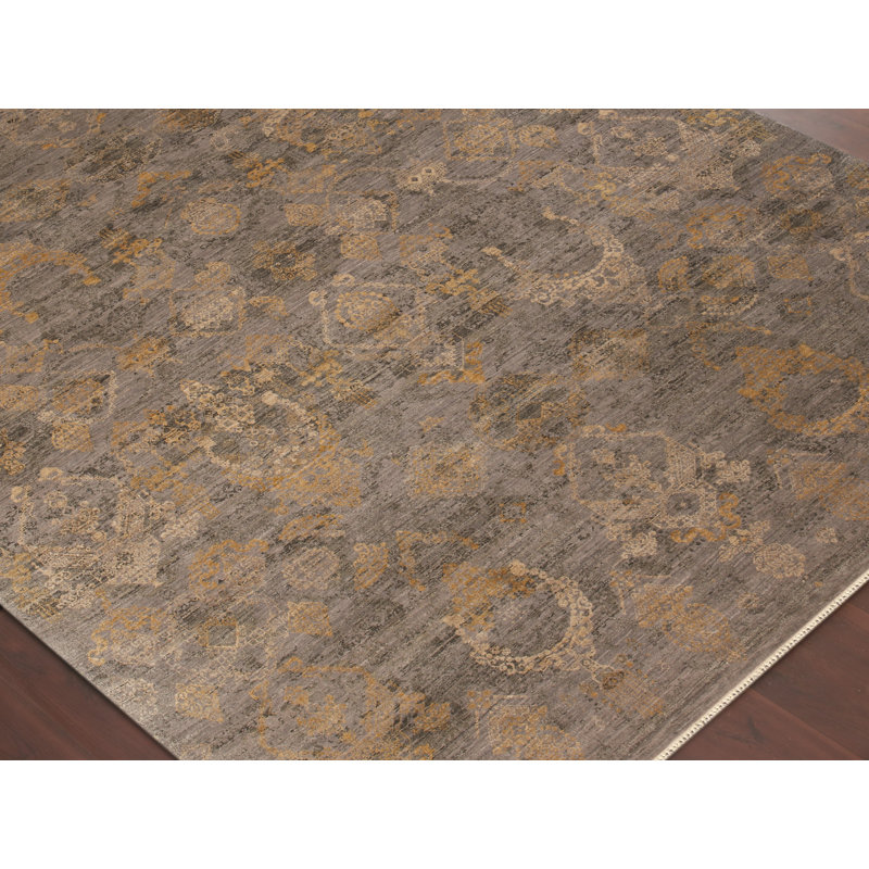Pearl Floral Area Rug in Cream, 2' x 3'