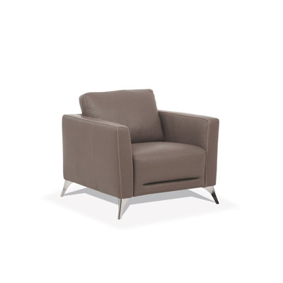 Chaise en cuir taupe de Malaga (assemblée)