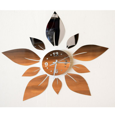 Horloge murale florale dans le temps Bernartice