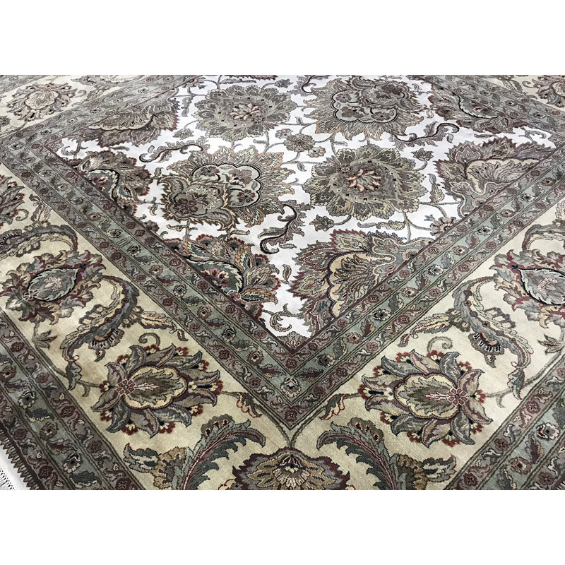 Tapis beige noué à la main de haute qualité