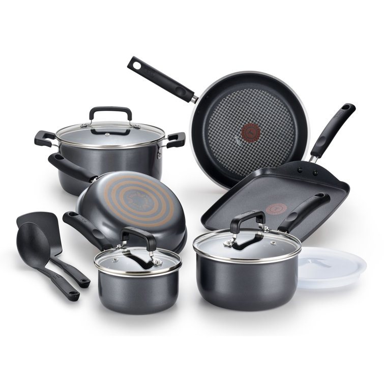 https://assets.wfcdn.com/im/02410359/resize-h755-w755%5Ecompr-r85/2453/245351857/Signature+12+Pcs+Cookware+Set.jpg