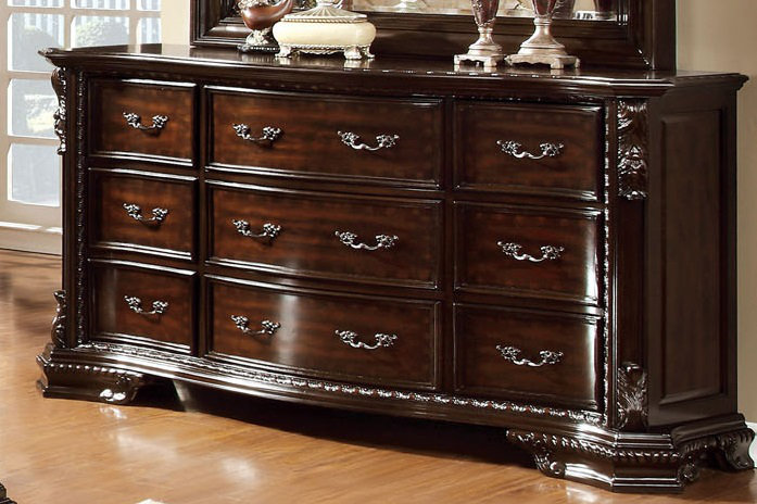 Lexanthur 9-Drawer Dresser