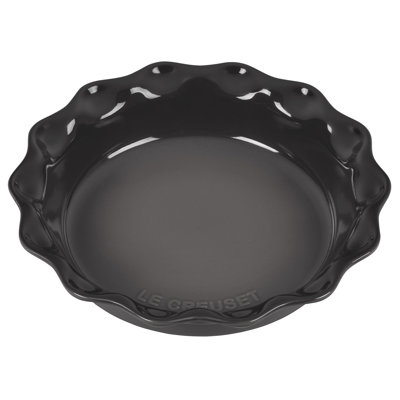 Le Creuset Stoneware 9" Pie Dish