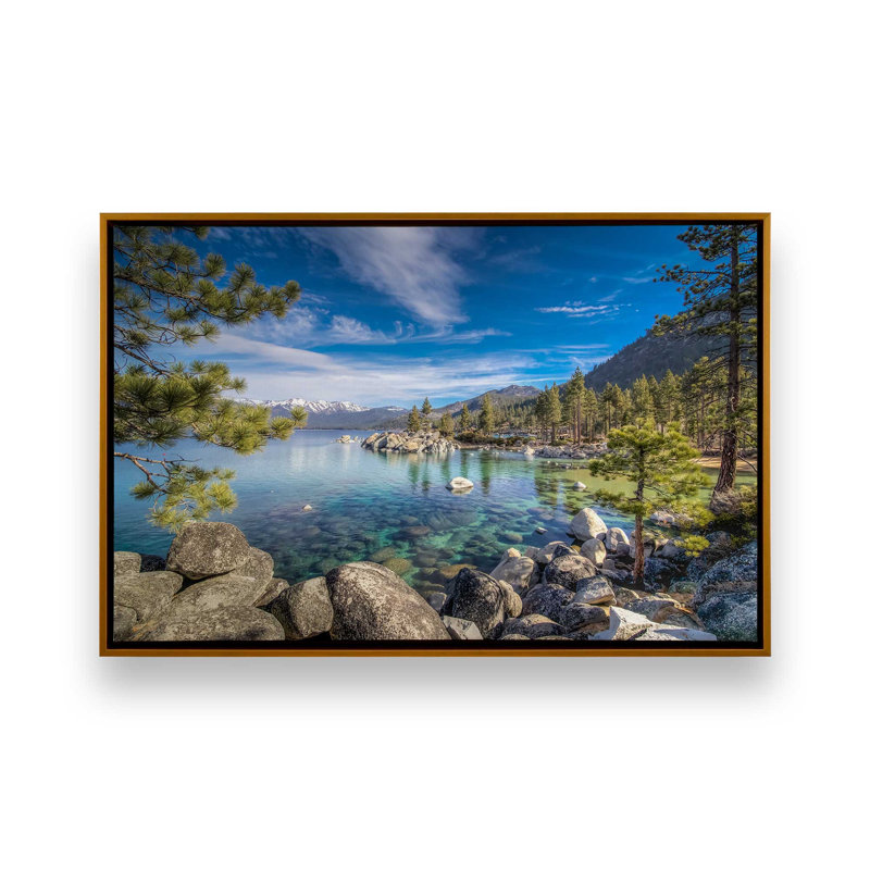 Lac Tahoe - imprimé, H 24 po x l 36 po, Cadre flottant doré, Doré