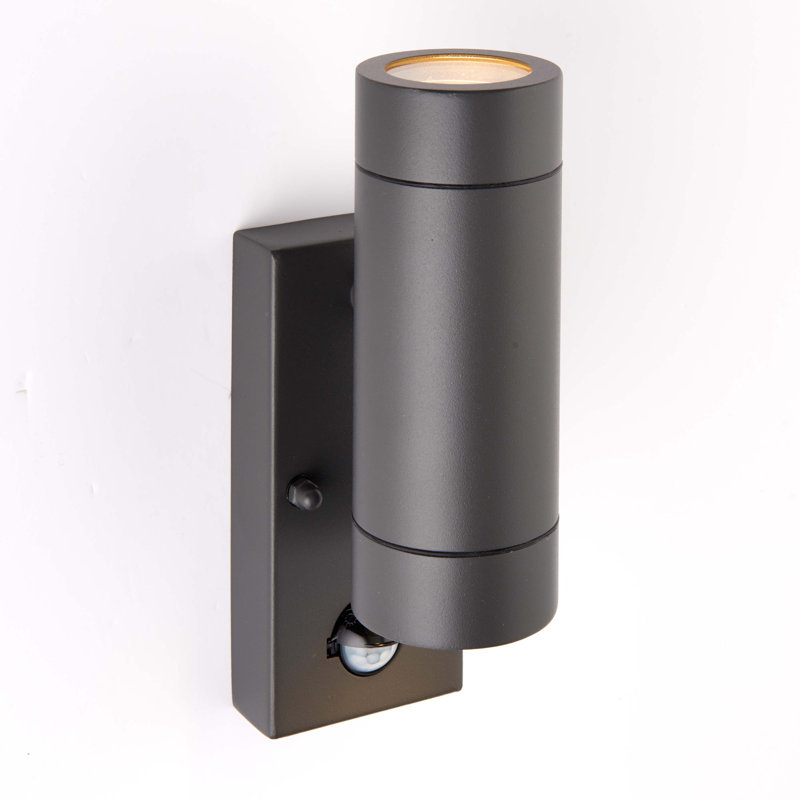 Metcalfe 2 - Bulb 21cm H Outdoor Armed Sconce
