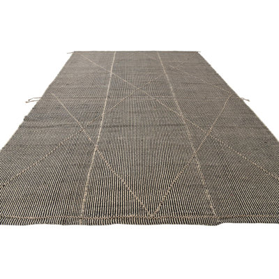 Tapis noir 10 x 14 Pastrana