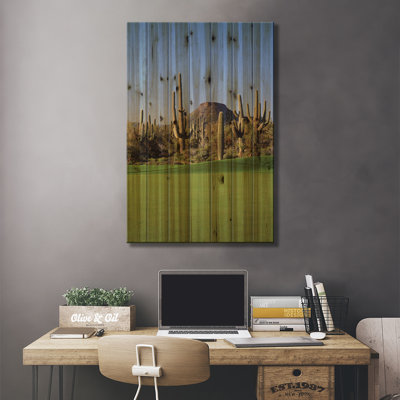 Cuscute Saguaro Cacti in a Golf Course, Troon North Golf Club, Scottsdale, Maricopa County, Arizona, États-Unis par Panoramic Images - Impression sans cadre sur bois