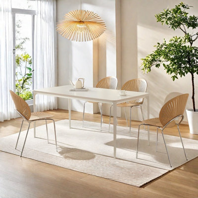 Simple and practical dining table and chair