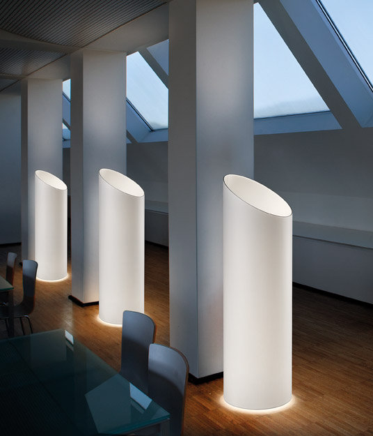 Veverly 51.2'' White Novelty Floor Lamp