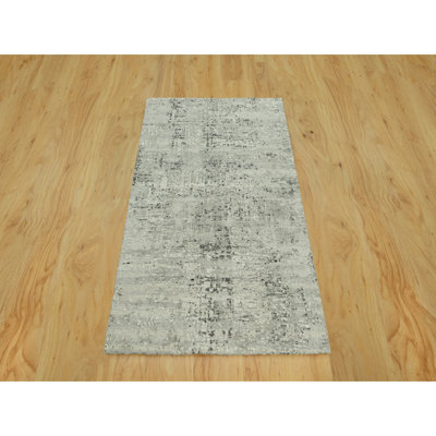 3'x5' Vaporous Gray Undyed Wool Modern Hand Spun Hand Knotted Rug 399A837C5A024F42B4E774F5BB945AA5