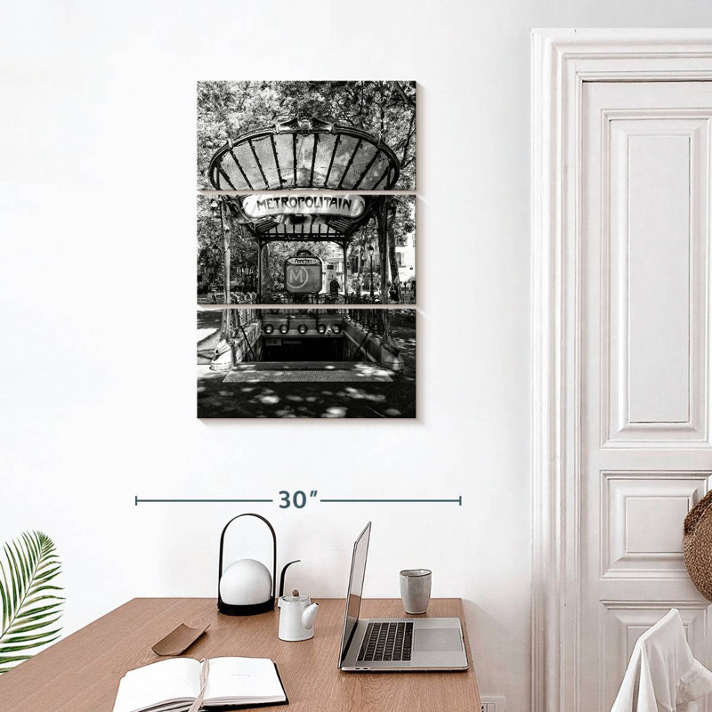Nicci noir Montmartre - Abbesses métropolitaines, H 32 po x l 20 po