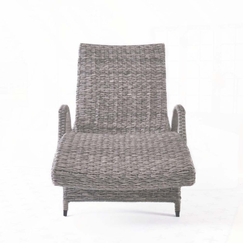 Chaise longue en rotin