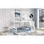 Lit simple au-dessus d'un lit double en bois avec style maison moderne