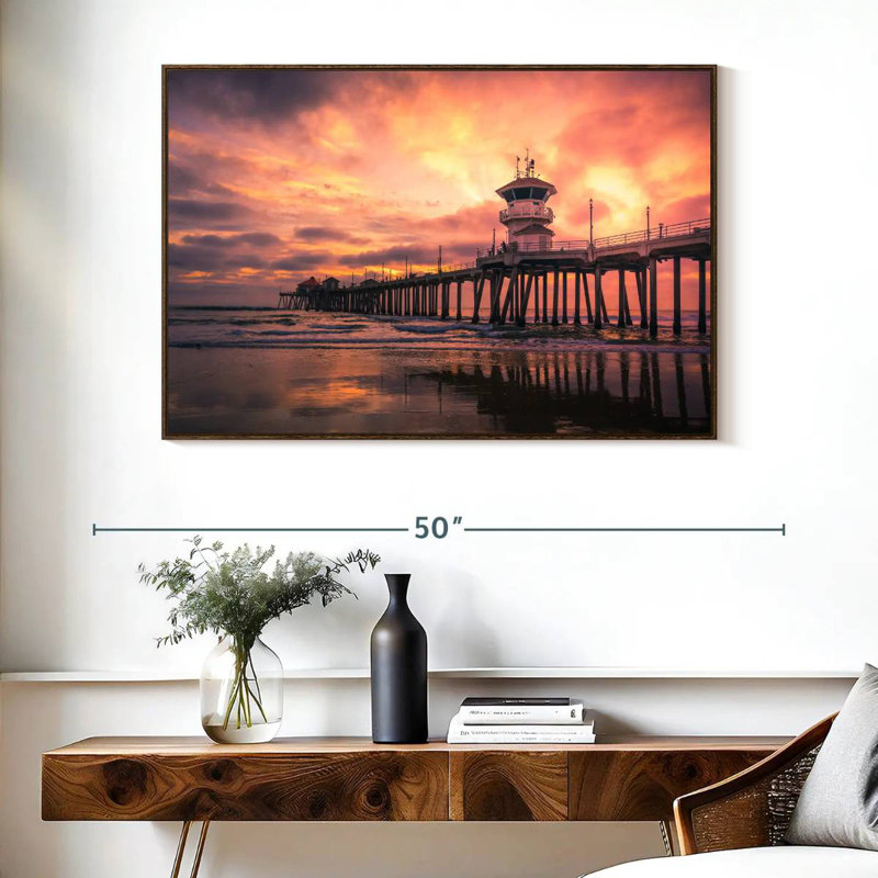 Jetée mystique de Huntington, Cadre flottant noyer, 40 po x 27 po