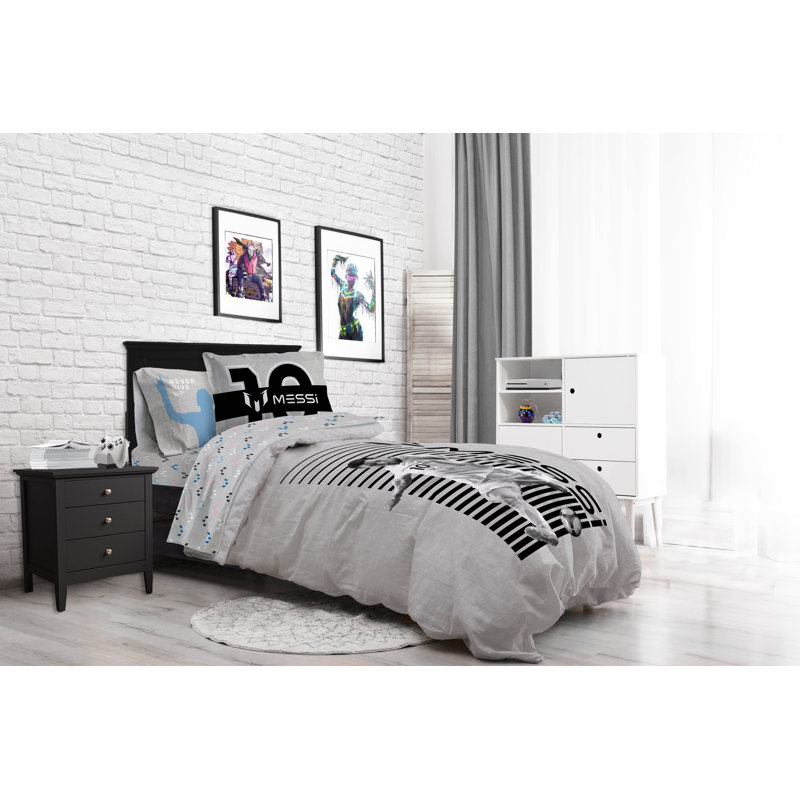 Lionel Messi Bed Set W/ Sham, Twin Comforter + 4 Additional Pieces
