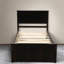 Lits plateforme peu encombrants, structure simple en bois de pin, style maison moderne