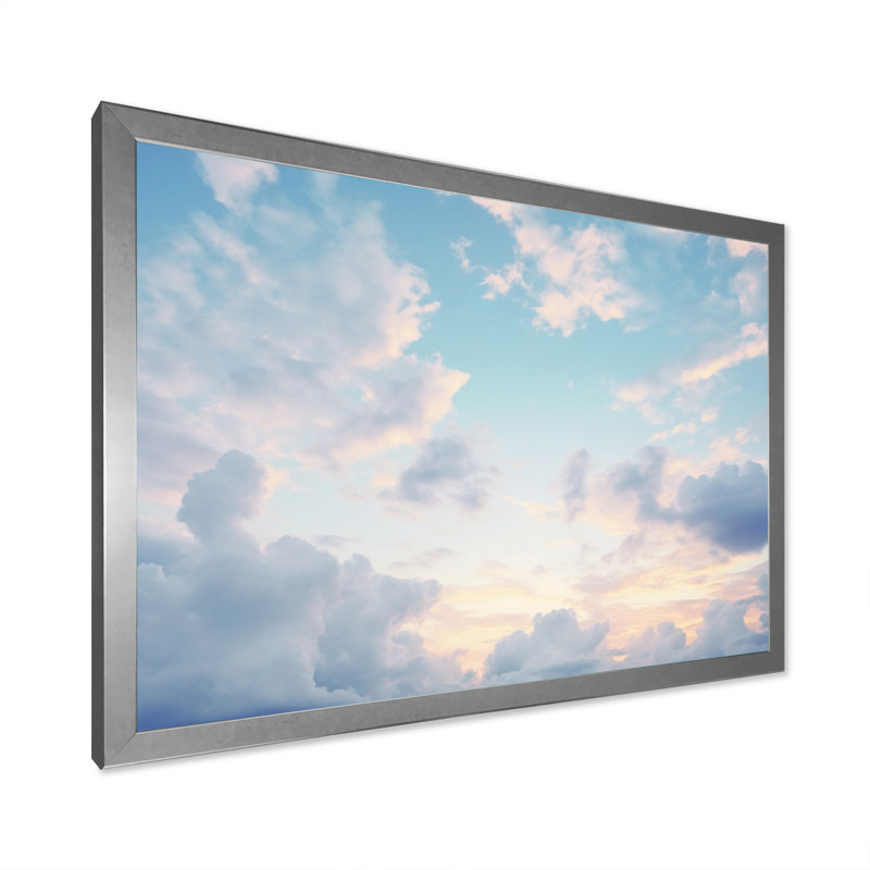 «White Sky Pure Elegance I» sur toile, H 12 po x l 20 po x P 1 po, Cadre simple argenté