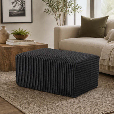 Canapé-lit convertible avec coussin à ressorts et revêtement en velours côtelé moelleux, idéal pour un intérieur moderne et pour accueillir des invités.