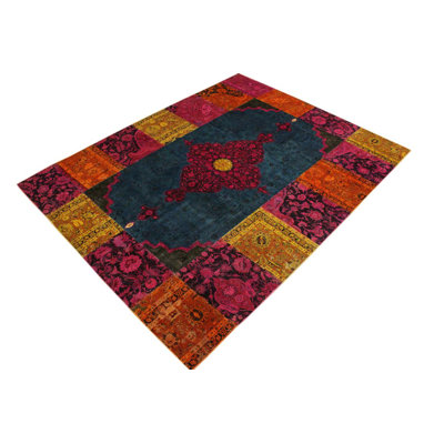Farleigh Southwestern Hungerford Handmade Hand-Knotted Rectangle 8'1" x 10'3" Wool Area Rug in Green/Magenta