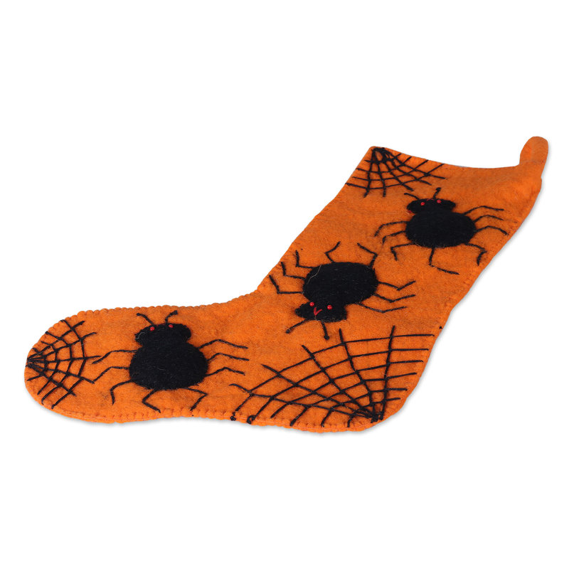 Bas en feutre de laine Dakota Fields Handmade Spooky Presents