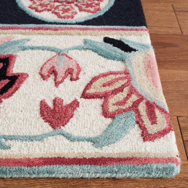 Dajsha Hand Tufted Wool Floral Rug, Runner 2'3" x 8'