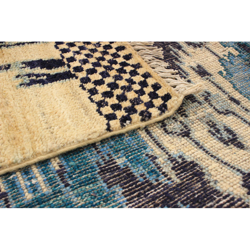 Tapis de couloir unique en laine noué à la main style Mogul bleu / noir / ivoire 5 pi 9 po x 14 pi 2 po années 2010 Quinzel