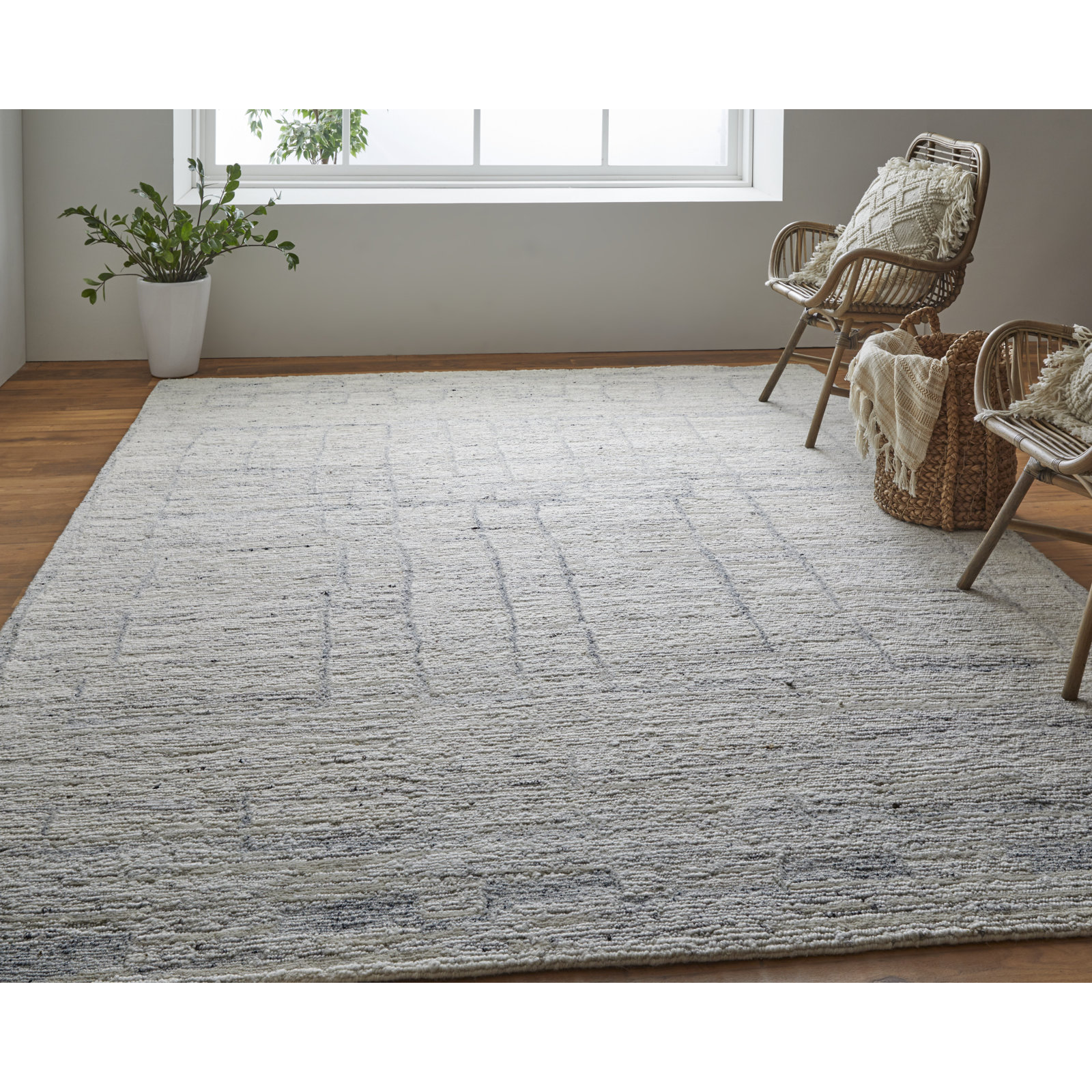 Handmade Rug, Rectangle 5'6" x 8'6"